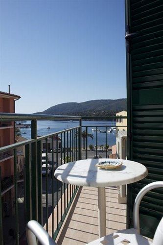Affittacamere Vista Mare Porto Azzurro Exterior photo