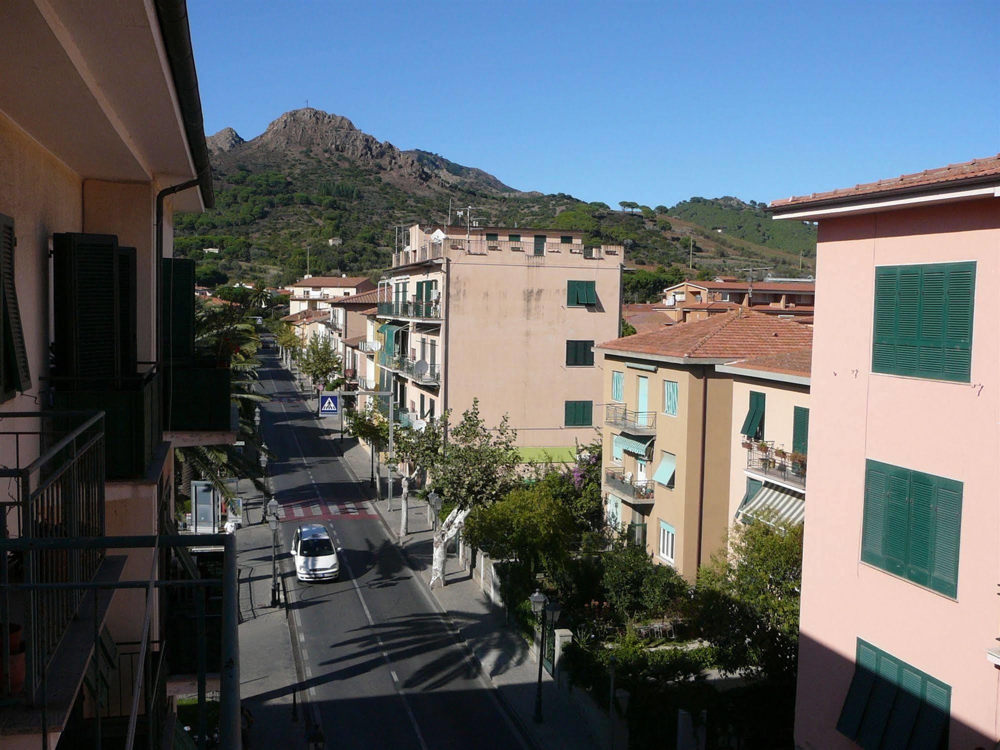 Affittacamere Vista Mare Porto Azzurro Exterior photo